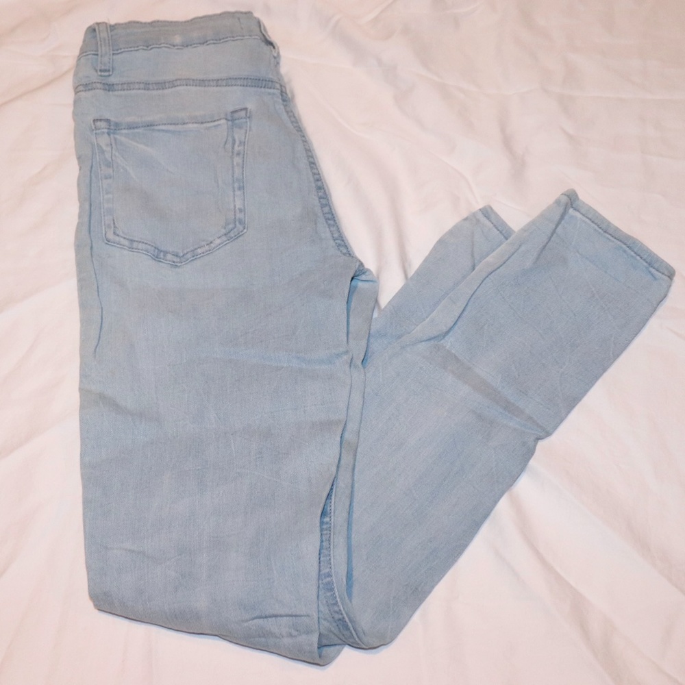 Light Wash Ripped Jeans - Picture 3 of 7